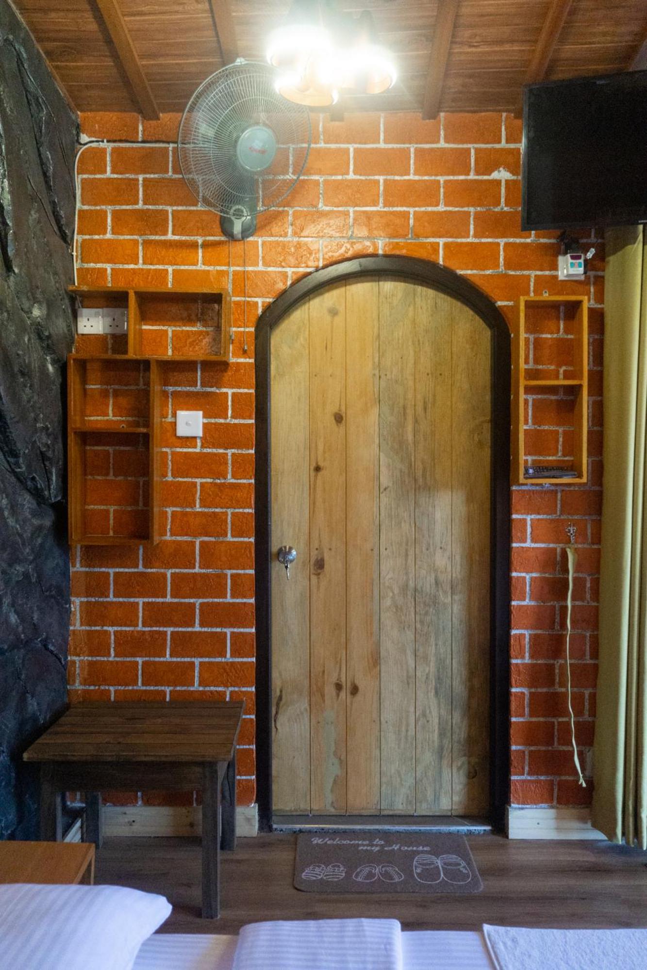 Bed and Breakfast Hobbit Hole Hideaway Ella Exterior foto